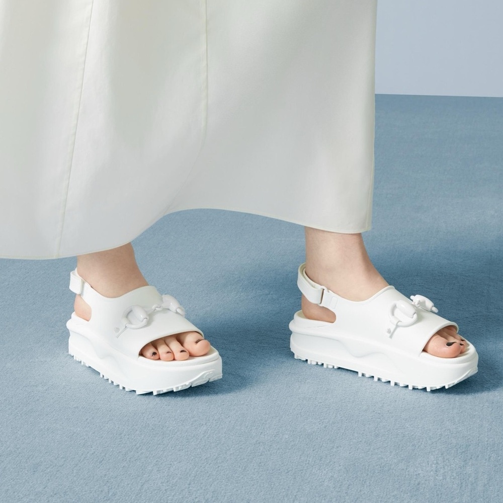❤️❤️ Gucci
Gucci Horsebit Touch Strapped Platform Sandals❤️❤️
